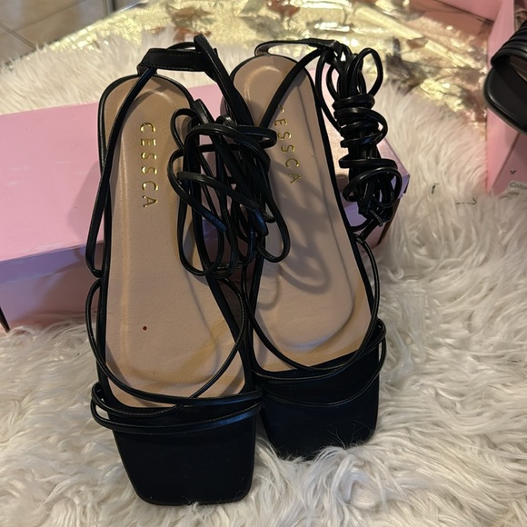 BLACK LACE UP SANDAL SIZE 8 NEW NEVER WORN - Picture 4 of 4